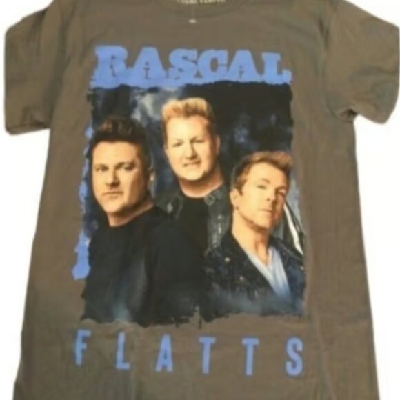 Goodie Two Sleeves Tops - NWT Rascal Flatts Grey T-shirt Size Large